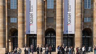 Eingangsportal des Kongress Palais in Kassel
