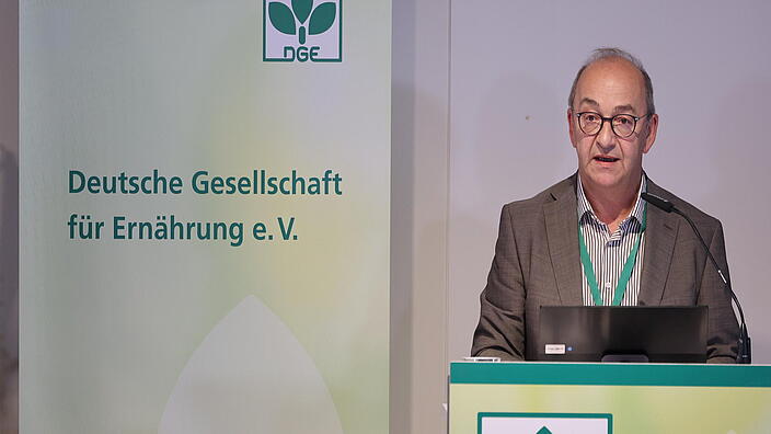 Herr Prof. Jakob Linseisen eröffnet die Arbeitstagung